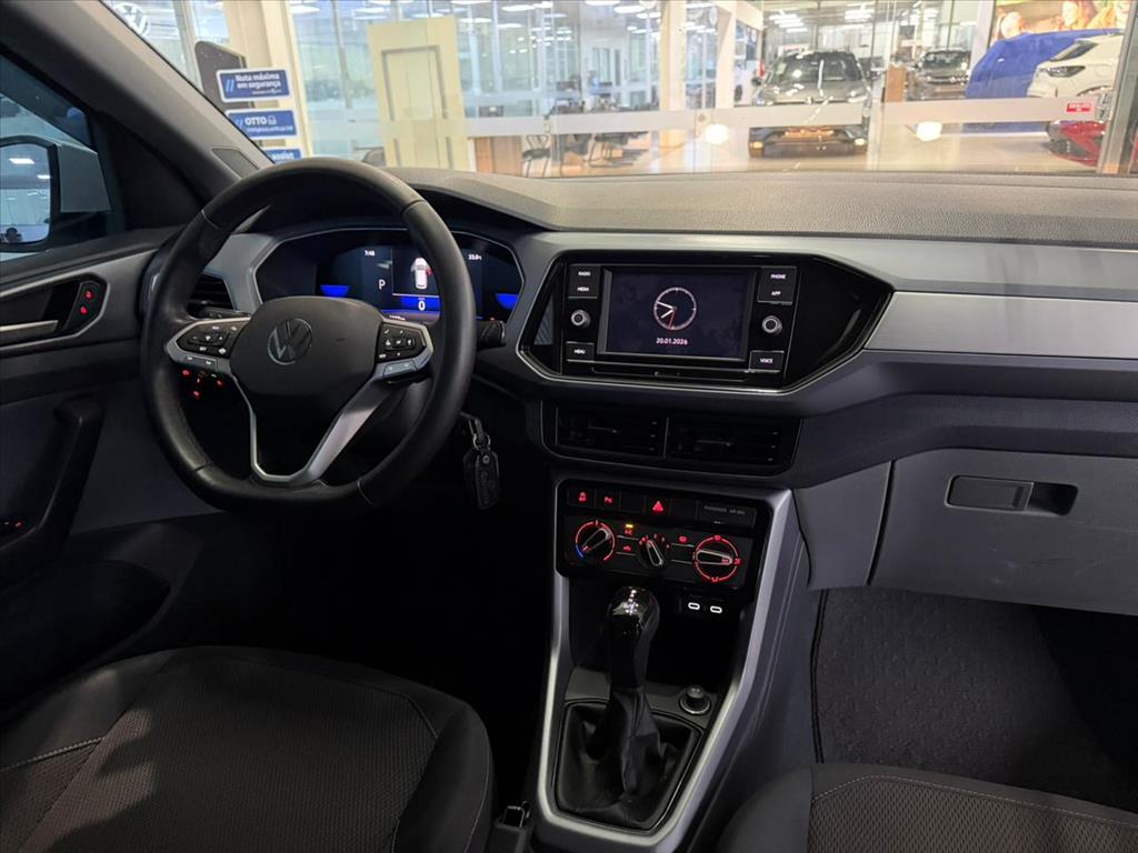 T-CROSS 1.0 200 TSI TOTAL FLEX AUTOMÁTICO10