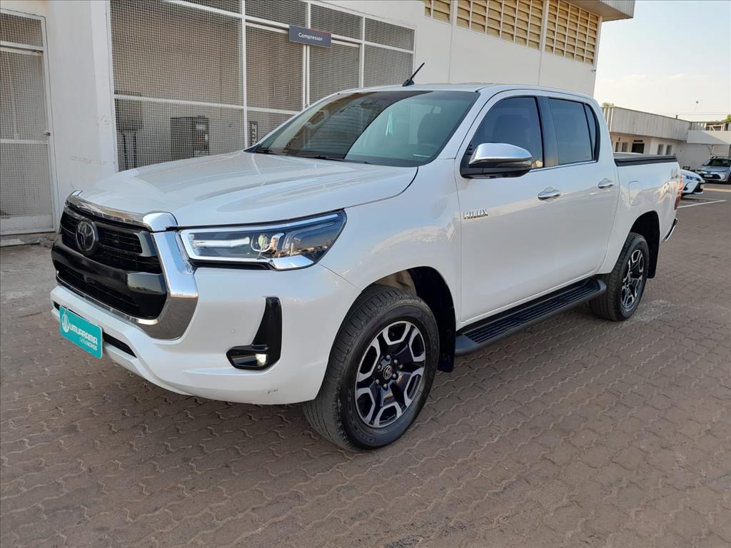 HILUX 2.8 D-4D TURBO DIESEL CD SRX 4X4 AUTOMÁTICO