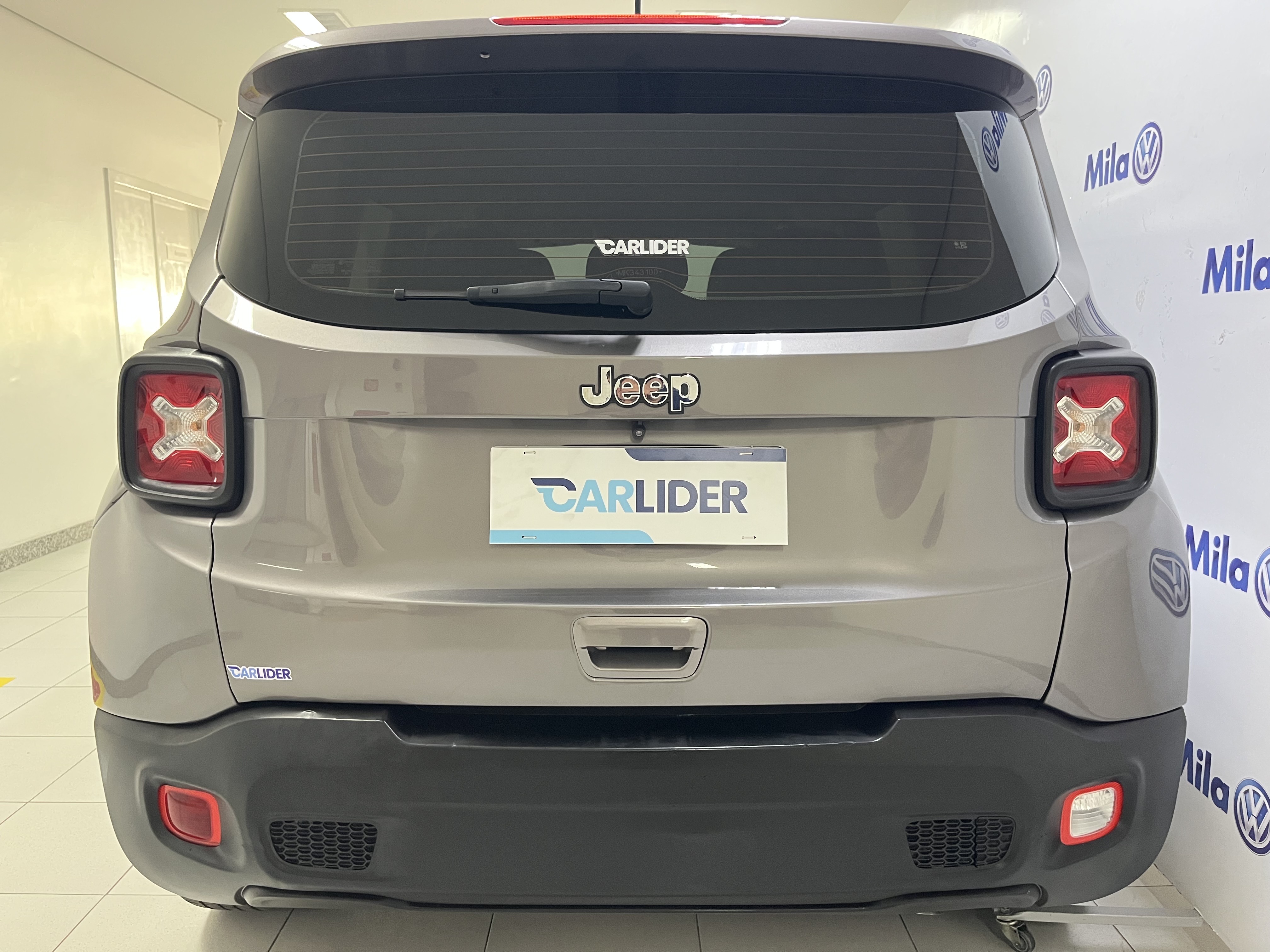 RENEGADE 1.8 16V FLEX 4P AUTOMÁTICO3
