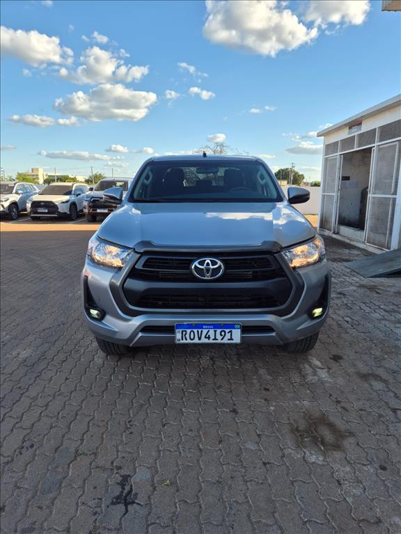 HILUX 2.8 D-4D TURBO DIESEL CD SR 4X4 AUTOMÁTICO1