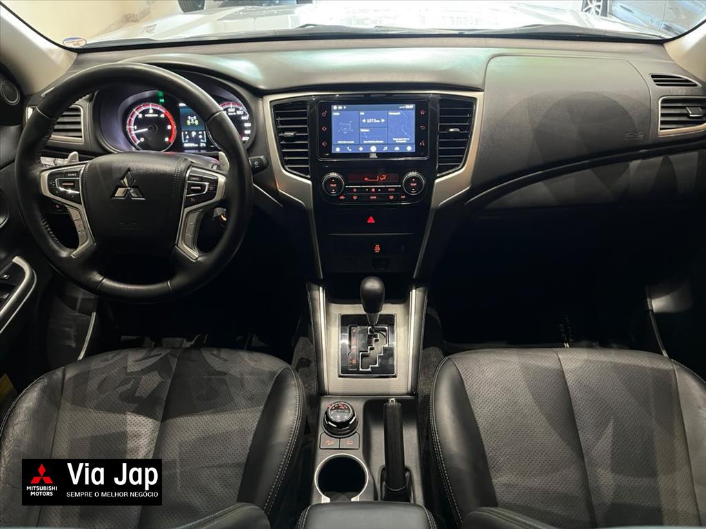 Mitsubishi-L200 TRITON-2.4 16V TURBO DIESEL SPORT HPE CD 4P 4X4 AUTOMÁTICO