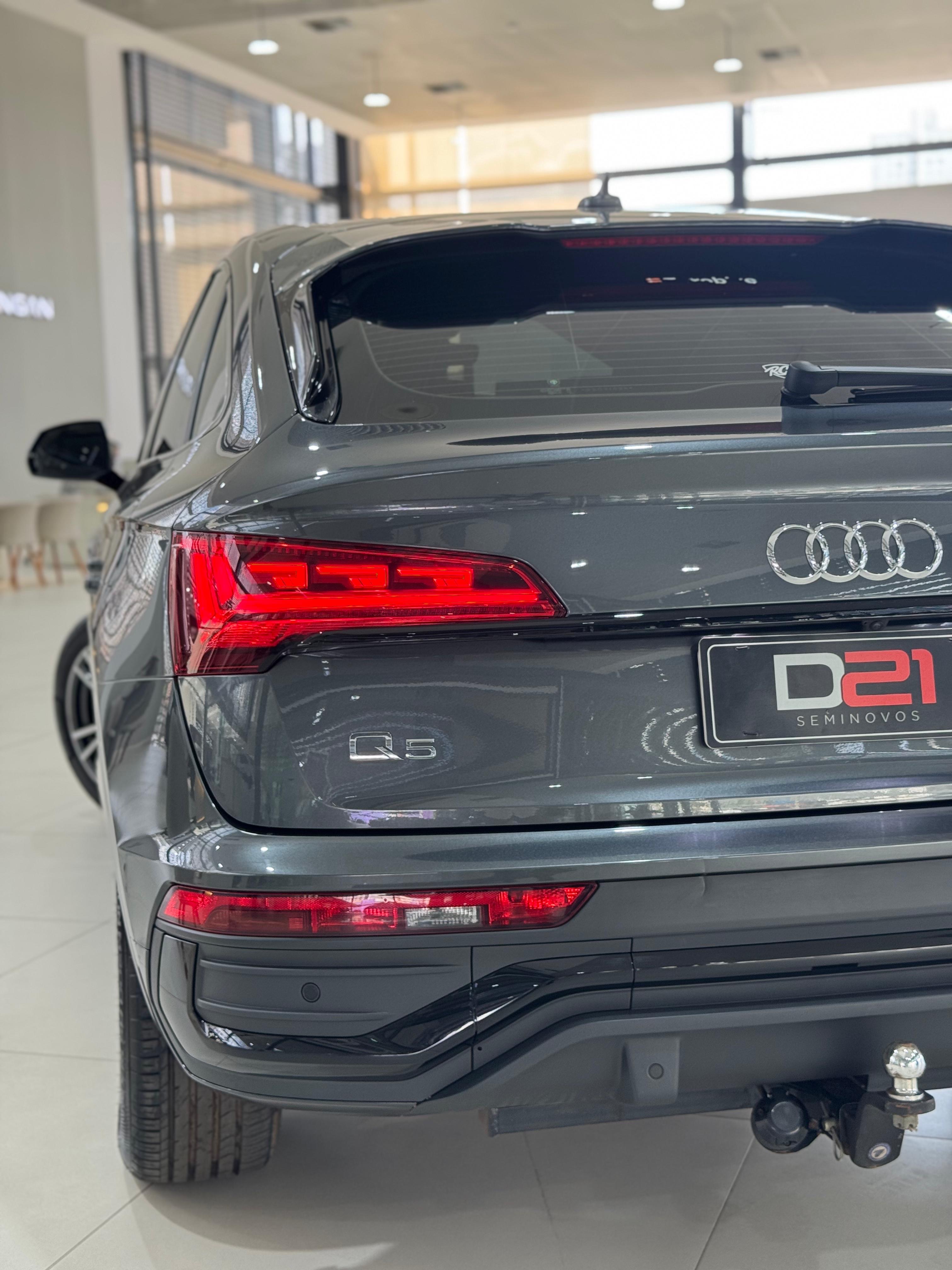 Audi-Q5-2.0 55 TFSIE PHEV PERFORMANCE BLACK QUATTRO S TRONIC
