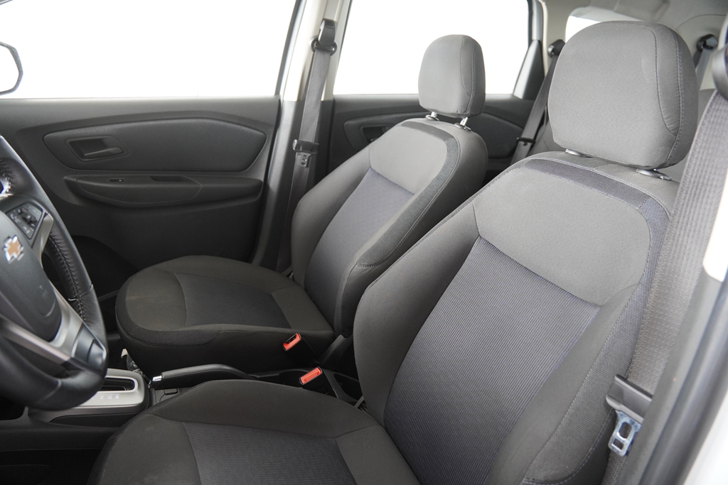 SPIN 1.8 LT 8V FLEX 4P AUTOMÁTICO9