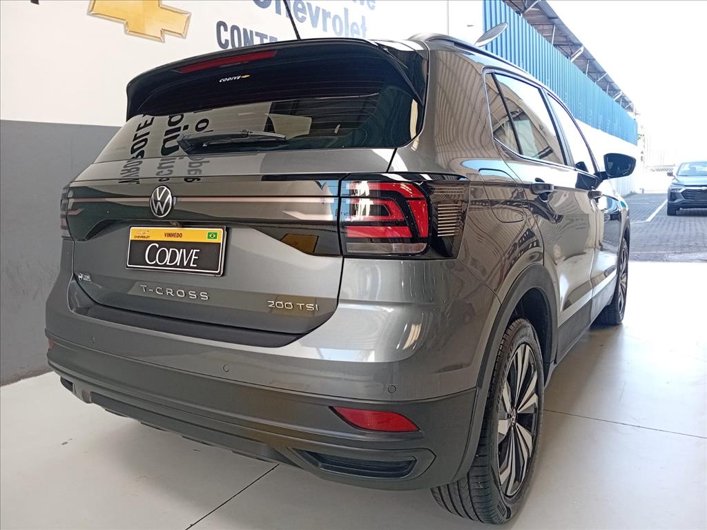 T-CROSS 1.0 200 TSI TOTAL FLEX AUTOMÁTICO2