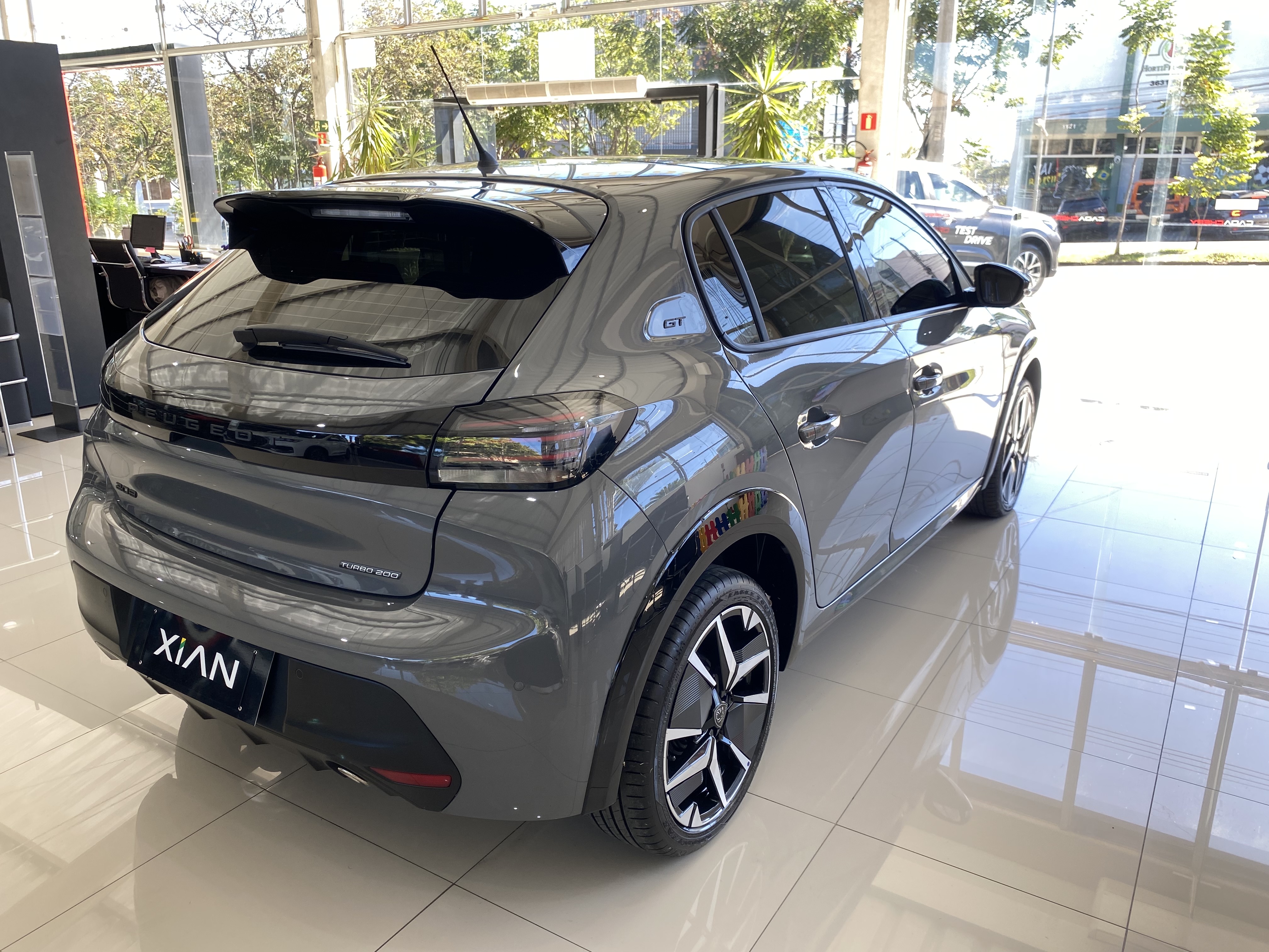 208 1.0 TURBO 200 FLEX GT CVT5