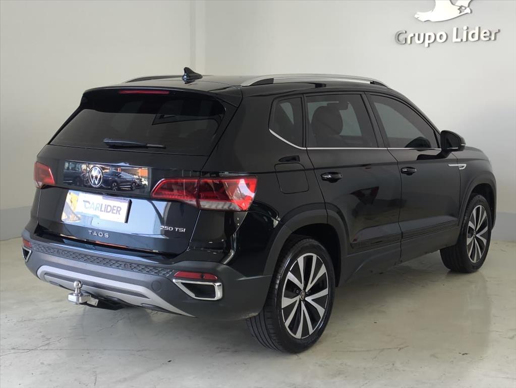 TAOS 1.4 250 TSI TOTAL FLEX HIGHLINE AUTOMÁTICO15