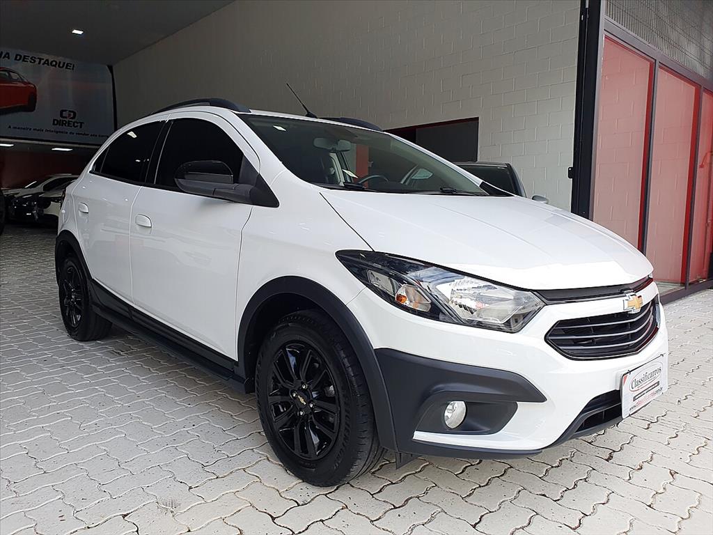 Chevrolet Onix - 1.4 MPFI ACTIV 8V FLEX 4P AUTOMÁTICO