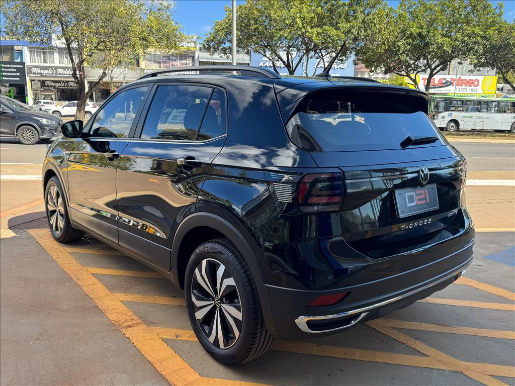 Volkswagen-T-CROSS-1.0 200 TSI TOTAL FLEX COMFORTLINE AUTOMÁTICO