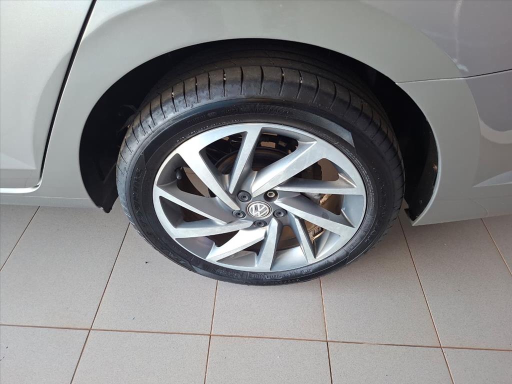 VIRTUS 1.0 200 TSI HIGHLINE AUTOMÁTICO8