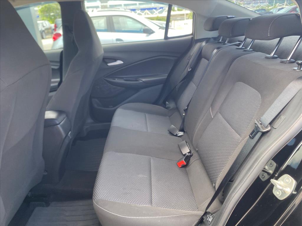 ONIX PLUS 1.0 TURBO FLEX LT AUTOMÁTICO10