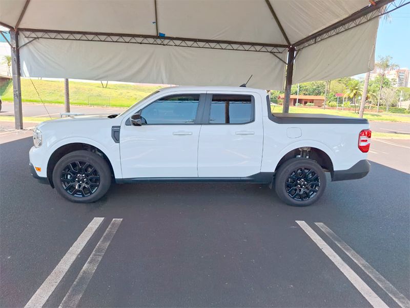 MAVERICK 2.5 HYBRID LARIAT e-CVT3