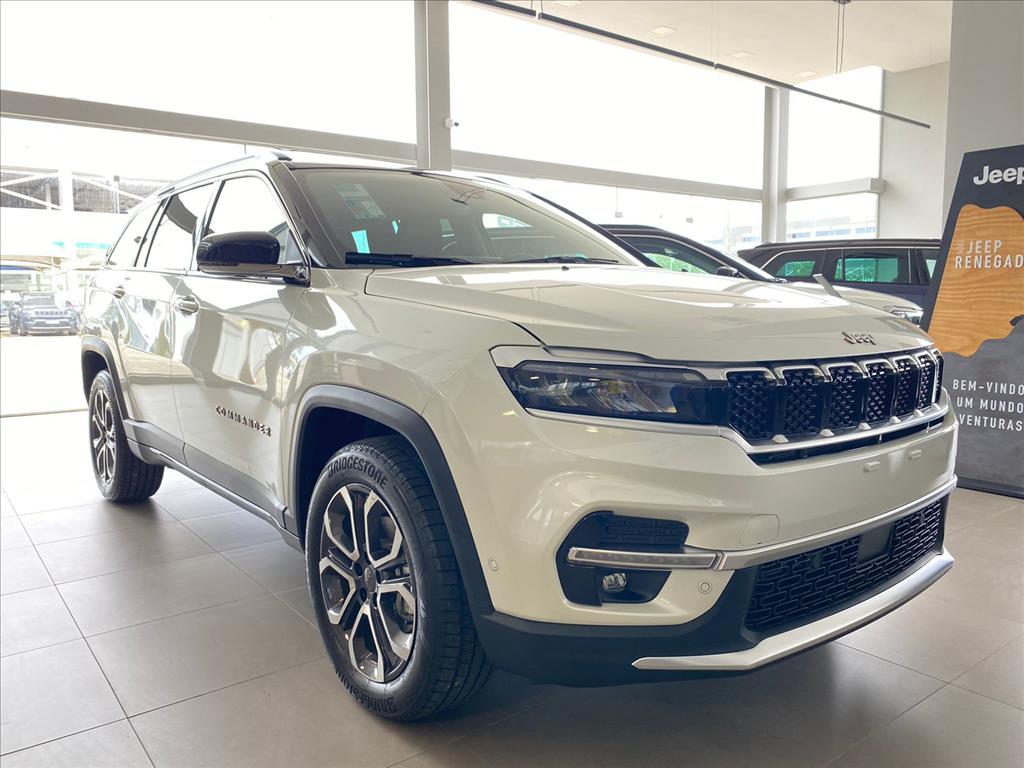 COMMANDER 1.3 T270 TURBO FLEX LIMITED AT61