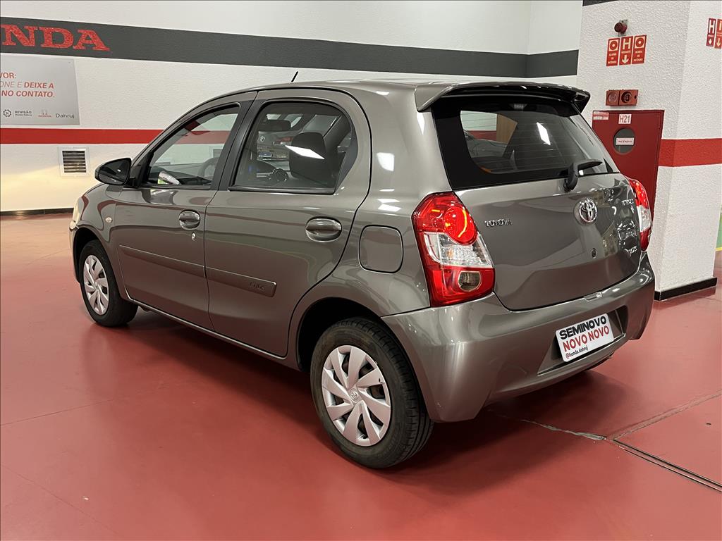 ETIOS 1.5 XS 16V FLEX 4P AUTOMÁTICO6