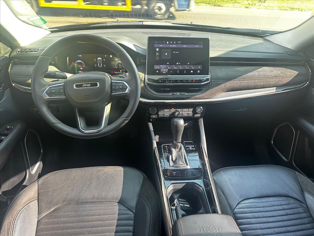 COMMANDER 1.3 T270 TURBO FLEX LIMITED AT6 COMMANDER 1.3 T270 TURBO FLEX LIMITED AT6