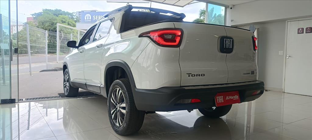 TORO 1.3 TURBO 270 FLEX FREEDOM AT63