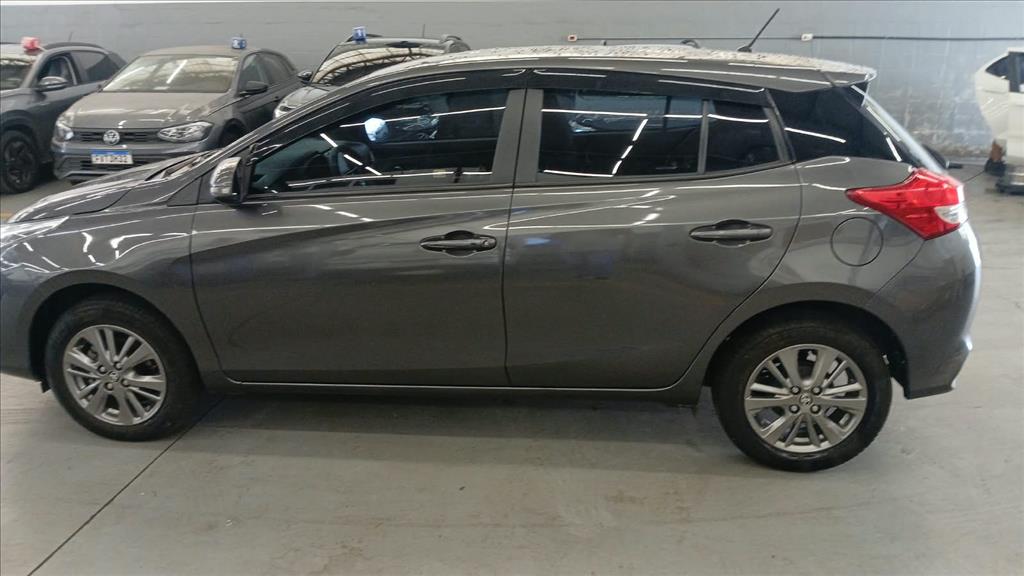 YARIS 1.5 16V FLEX SEDAN XL PLUS CONNECT MULTIDRIVE3