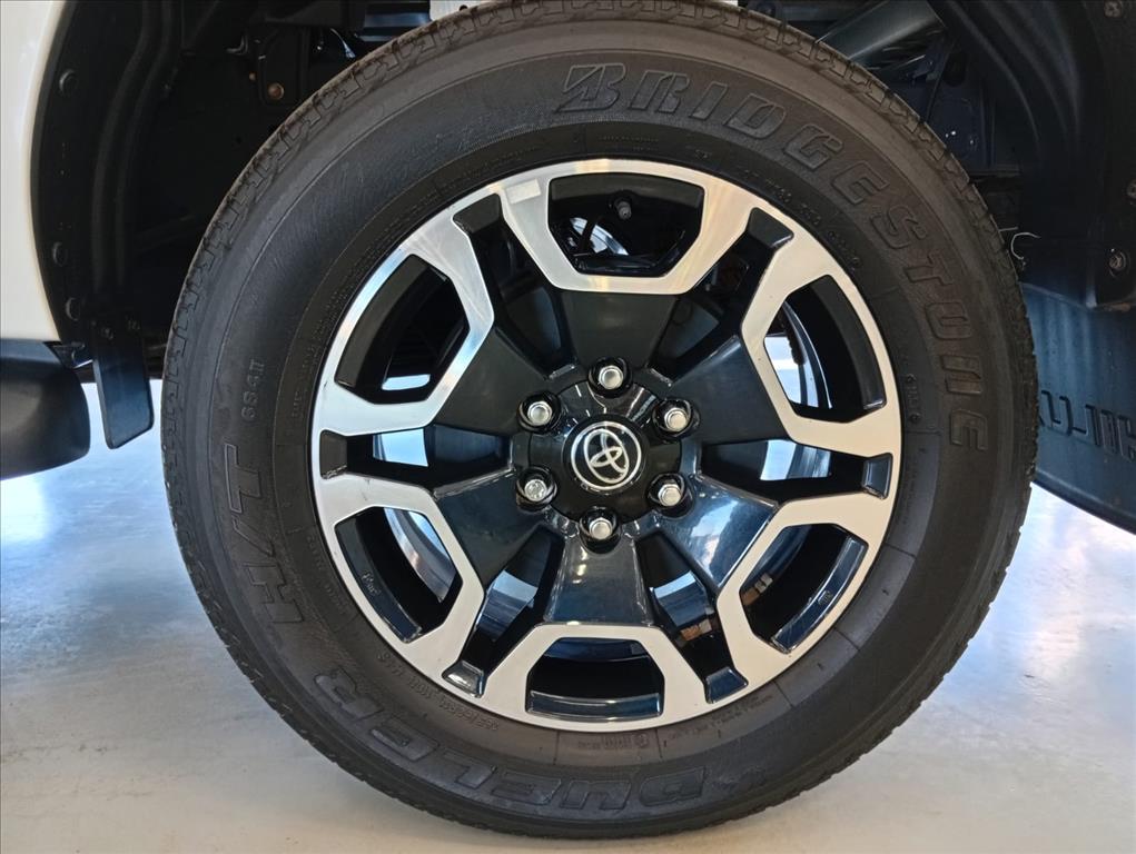 HILUX 2.8 D-4D TURBO DIESEL CD SRV 4X4 AUTOMÁTICO10
