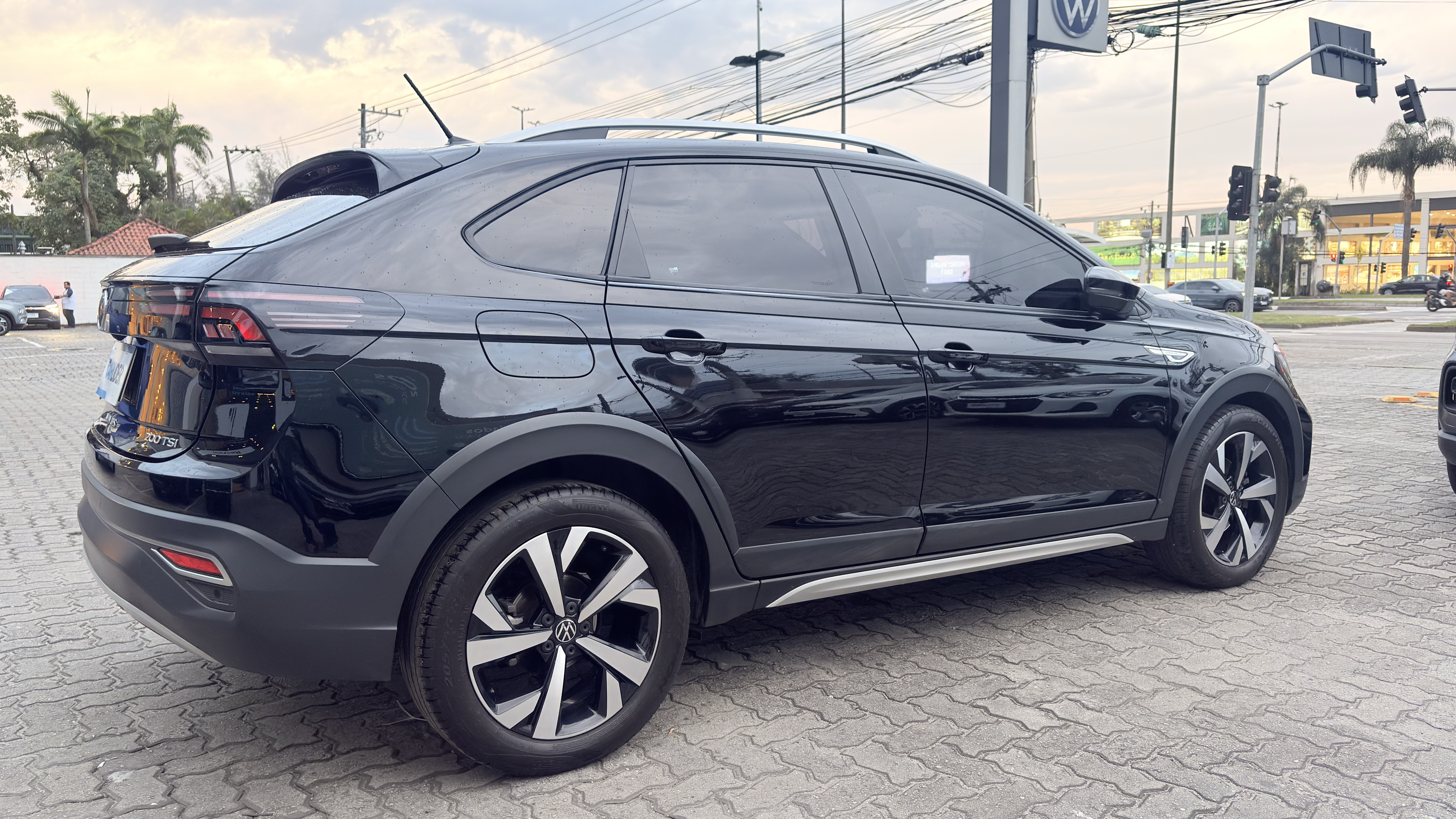 NIVUS 1.0 200 TSI TOTAL FLEX HIGHLINE AUTOMÁTICO4
