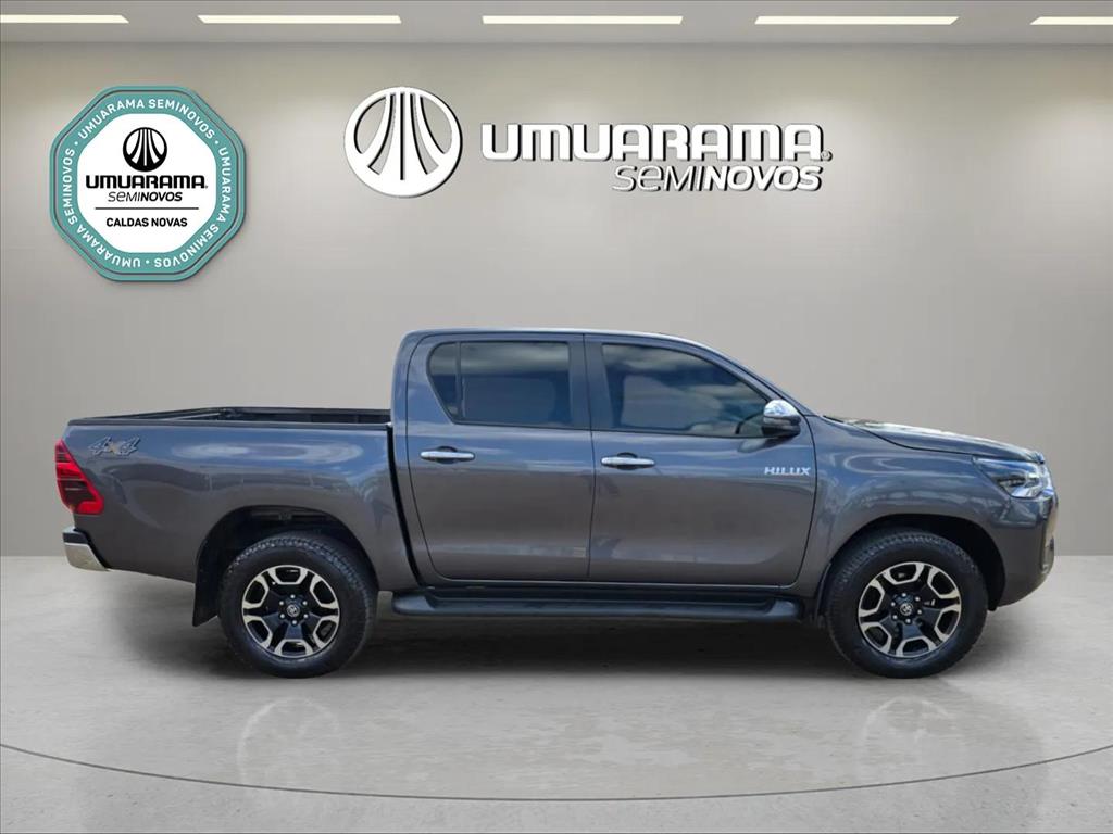 HILUX 2.8 D-4D TURBO DIESEL CD SRV 4X4 AUTOMÁTICO5