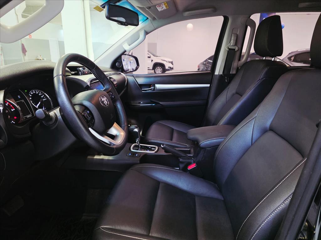 HILUX 2.8 D-4D TURBO DIESEL CD SRV 4X4 AUTOMÁTICO3