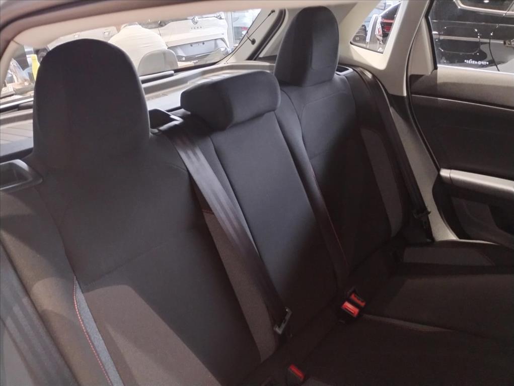 POLO 1.0 MPI TRACK MANUAL10