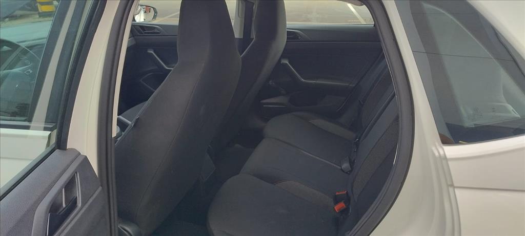 POLO 1.0 MPI TRACK MANUAL9