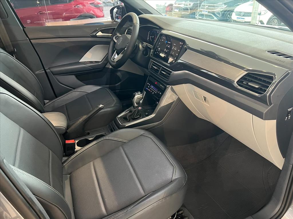 T-CROSS 1.4 250 TSI TOTAL FLEX HIGHLINE AUTOMÁTICO17