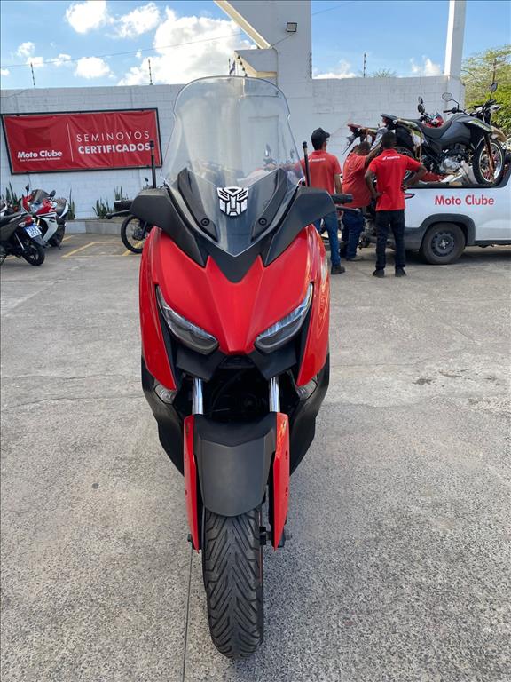 YAMAHA XMAX foto 3