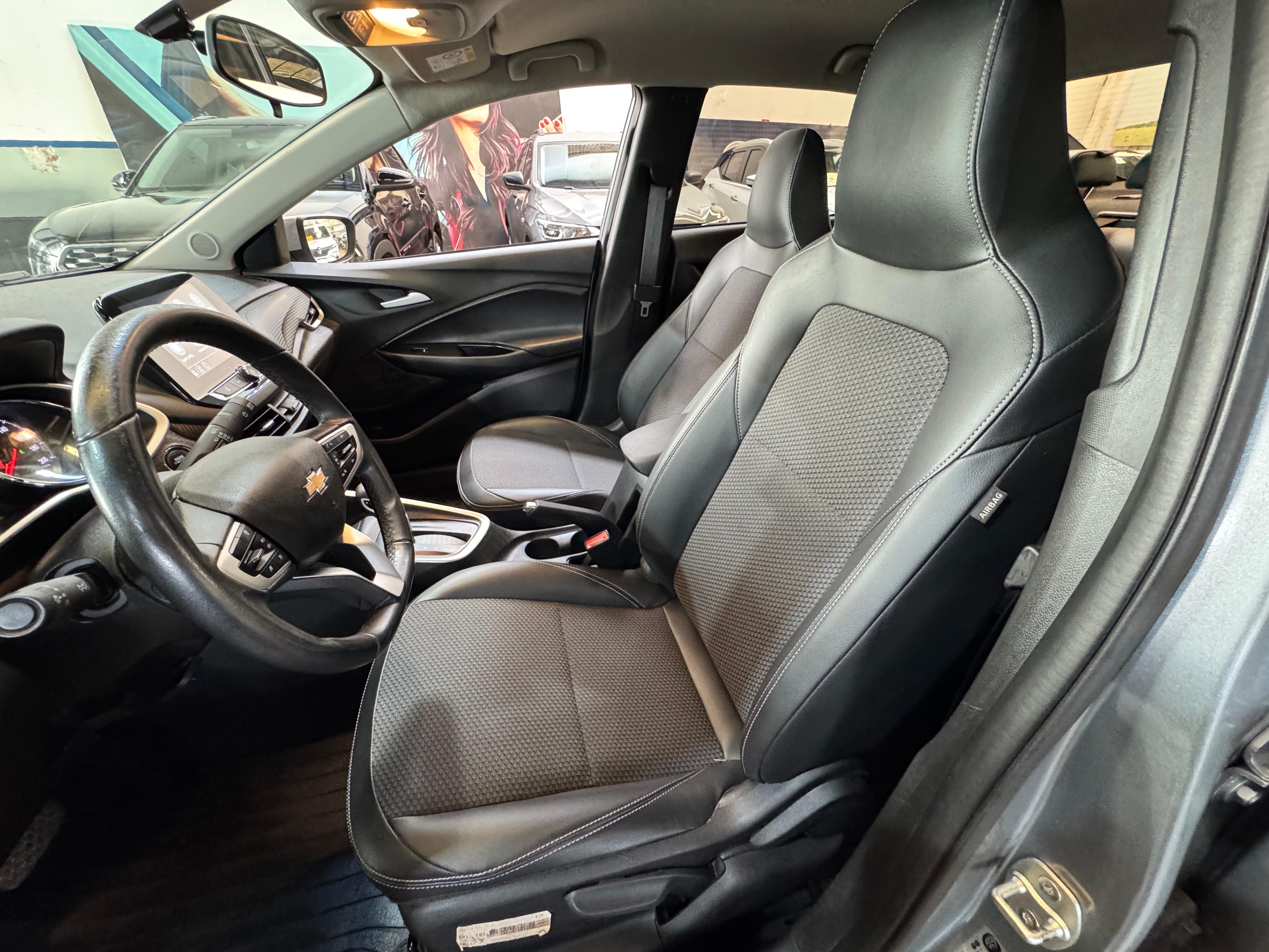 GM - Chevrolet-ONIX PLUS-1.0 TURBO FLEX LTZ AUTOMÁTICO