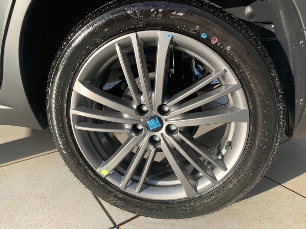 FASTBACK 1.0 TURBO 200 FLEX CVT FASTBACK 1.0 TURBO 200 FLEX CVT