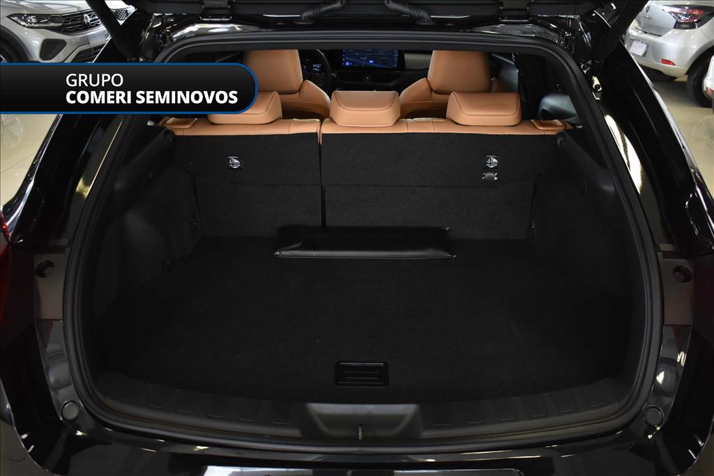 UX 300h 2.0 VVT-I HYBRID CVT4