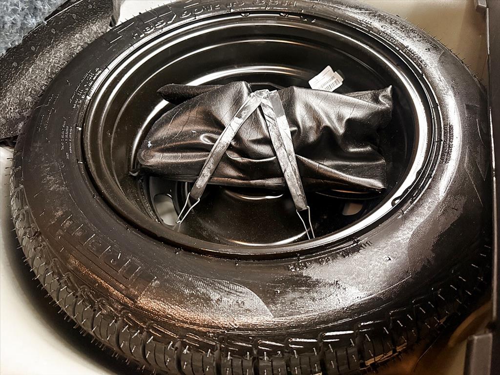 Peugeot 208 - 1.6 ALLURE 16V FLEX 4P AUTOMÁTICO