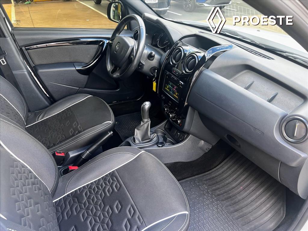 DUSTER OROCH 1.6 16V SCE FLEX DYNAMIQUE MANUAL8