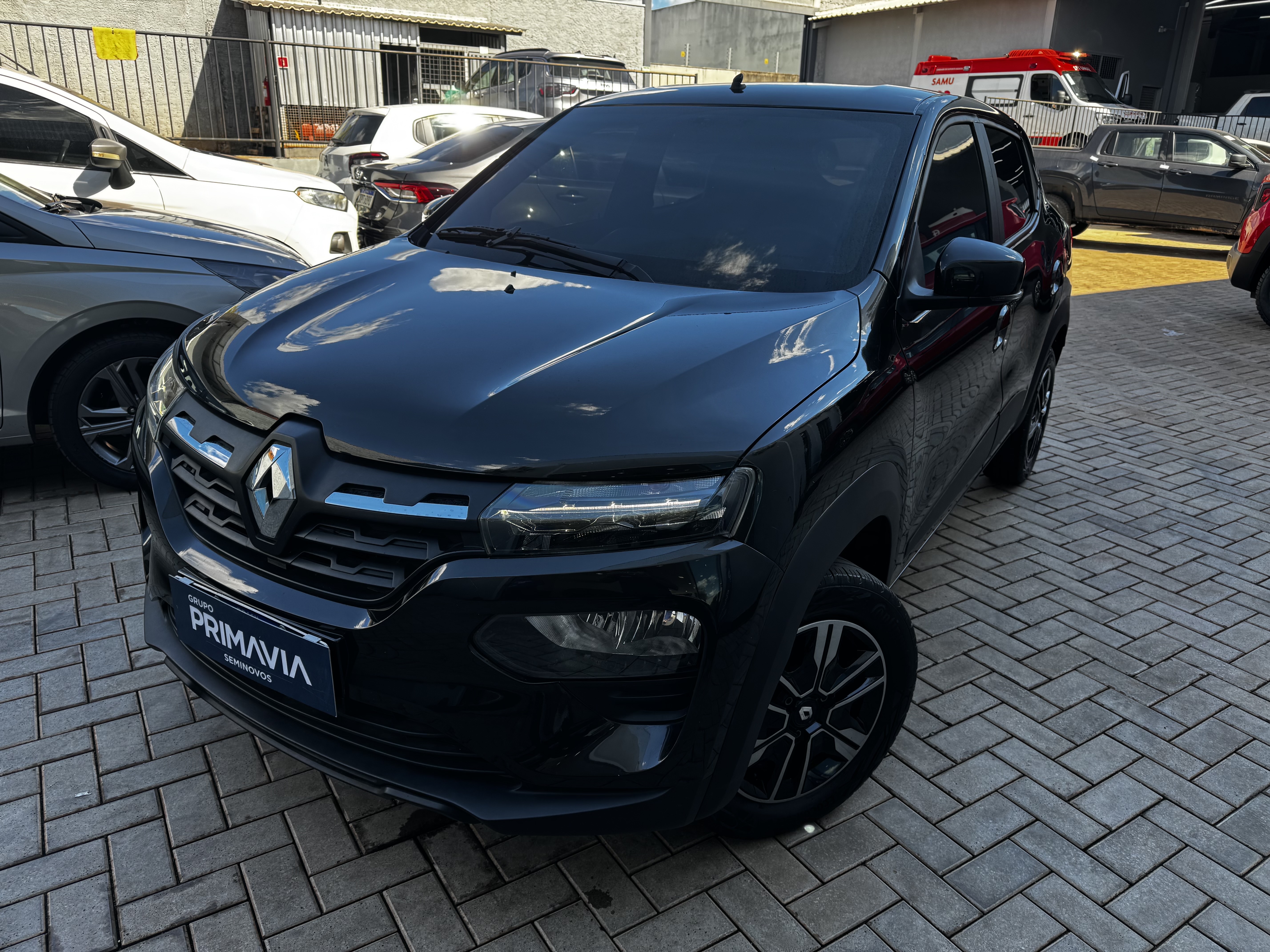 KWID 1.0 12V SCE FLEX INTENSE MANUAL