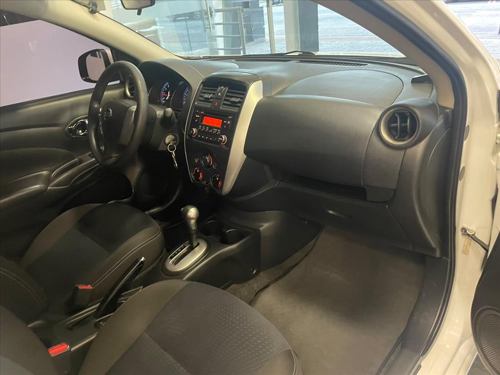 VERSA 1.6 16V FLEX SV 4P XTRONIC7