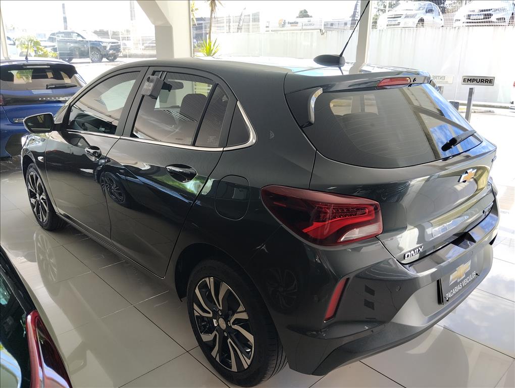 ONIX 1.0 TURBO FLEX PREMIER AUTOMÁTICO3