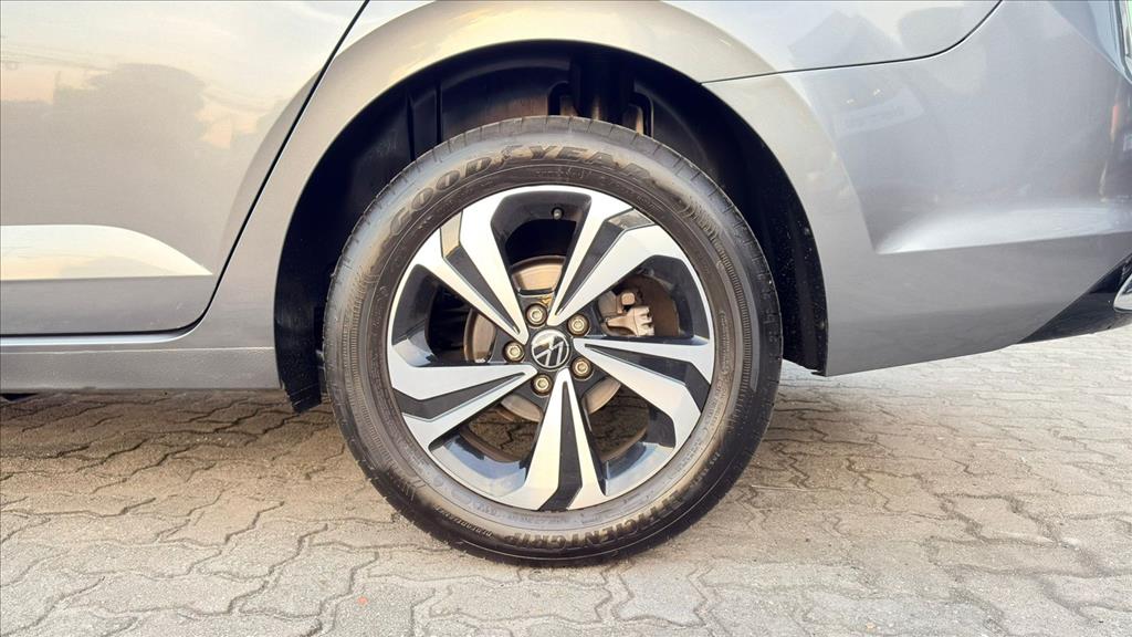 VIRTUS 1.0 200 TSI COMFORTLINE AUTOMÁTICO13