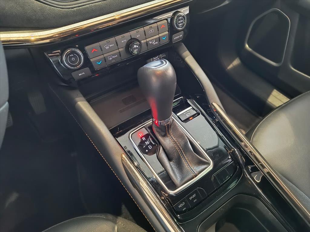 COMMANDER 1.3 T270 TURBO FLEX LIMITED AT611