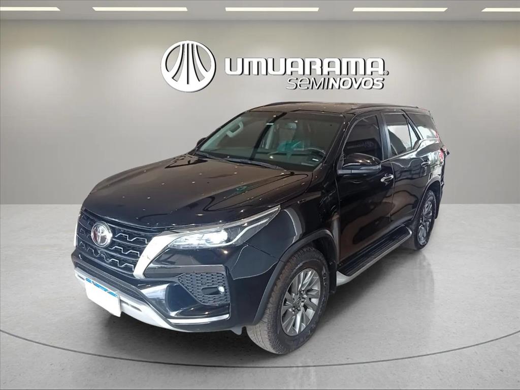 HILUX SW4 2.8 D-4D TURBO DIESEL SRX 7L 4X4 AUTOMÁTICO2