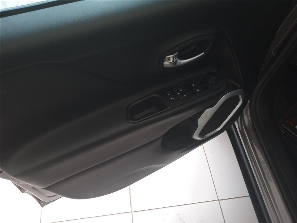 RENEGADE 2.0 16V TURBO DIESEL LONGITUDE 4P 4X4 AUTOMÁTICO7