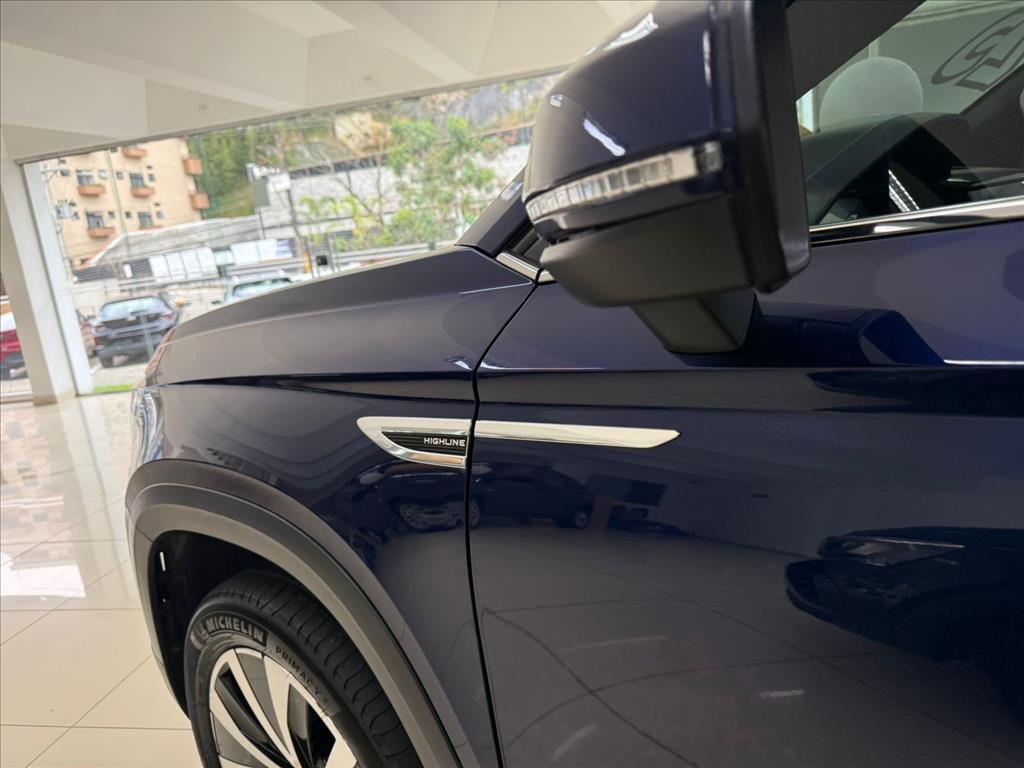 TAOS 1.4 250 TSI TOTAL FLEX HIGHLINE AUTOMÁTICO9