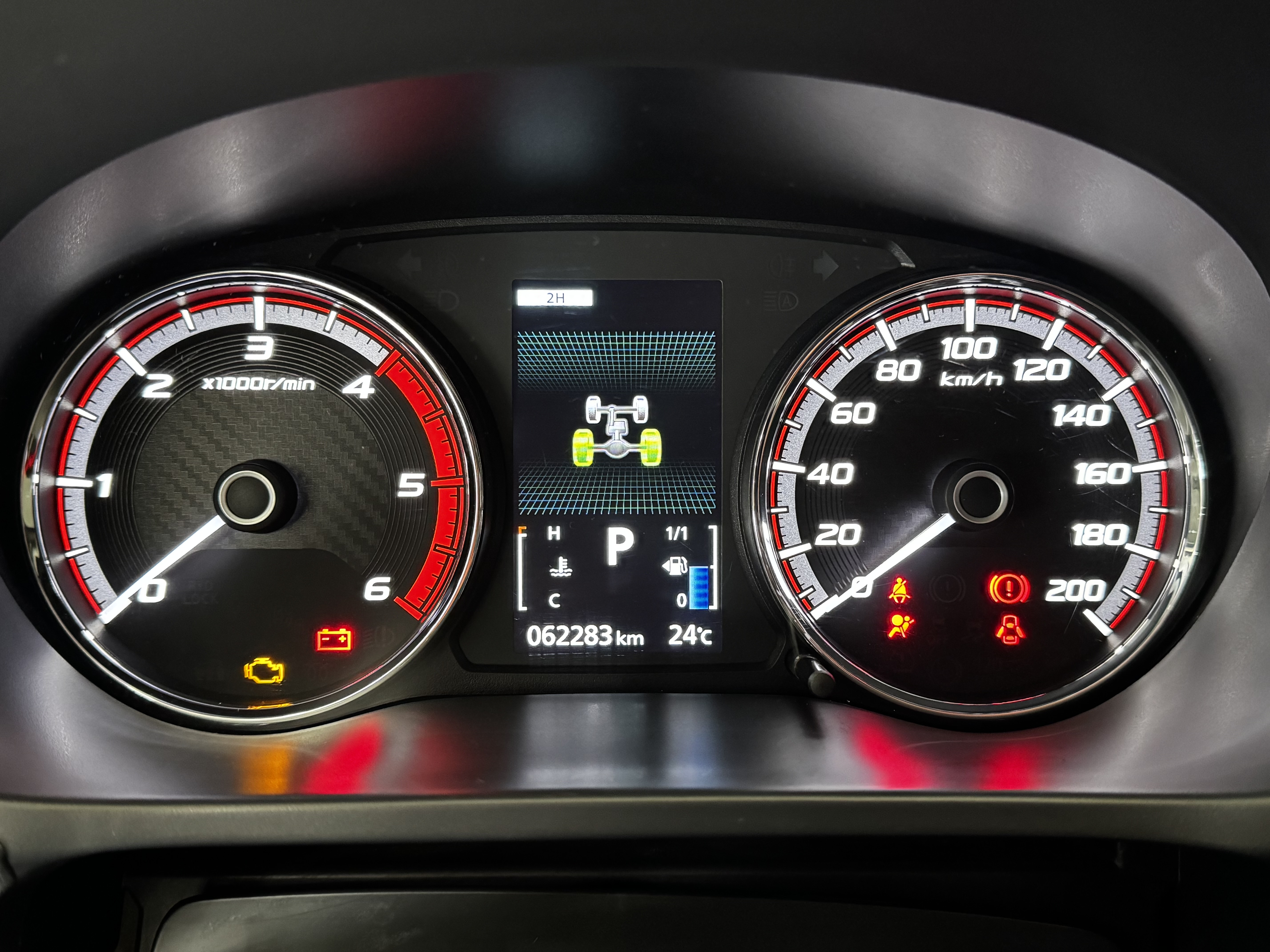 TRITON 2.4 BITURBO DIESEL CD GLS 4X4 AUTOMÁTICO8