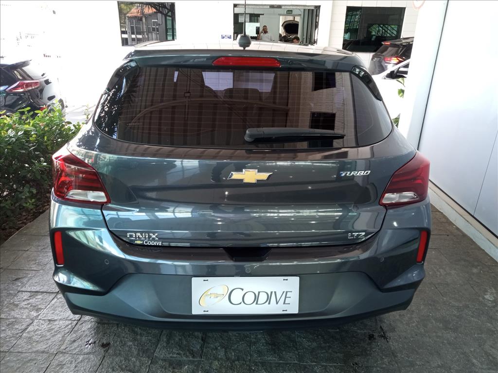 ONIX 1.0 TURBO FLEX LTZ AUTOMÁTICO3