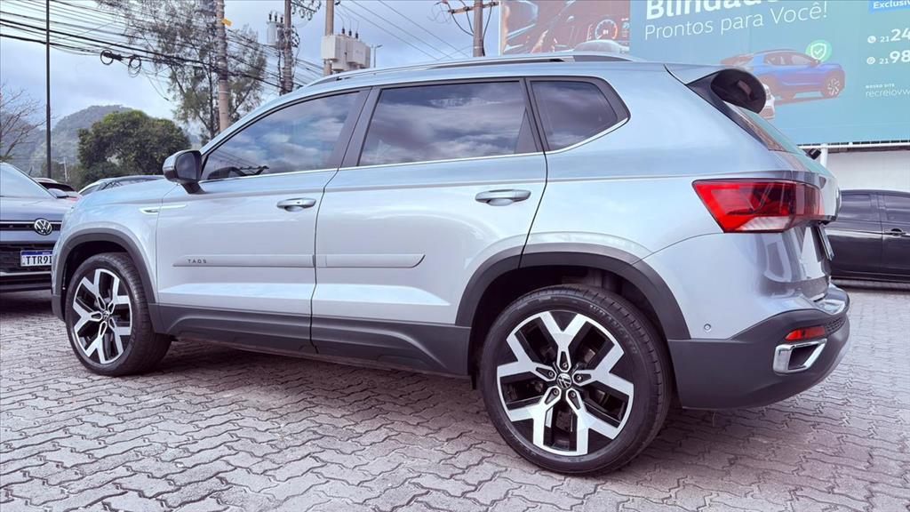 TAOS 1.4 250 TSI TOTAL FLEX HIGHLINE AUTOMÁTICO2
