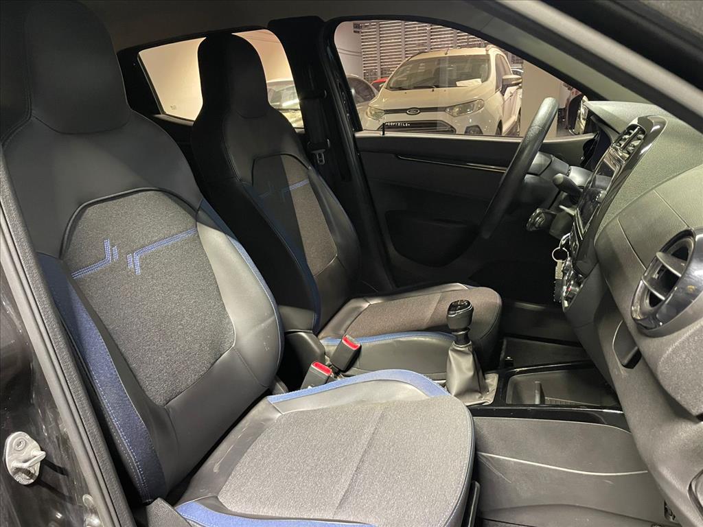 KWID 1.0 12V SCE FLEX INTENSE MANUAL15