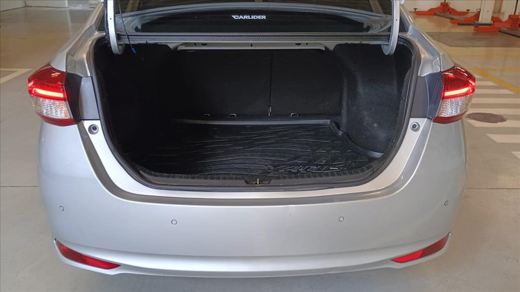 YARIS 1.5 16V FLEX SEDAN XLS MULTIDRIVE5