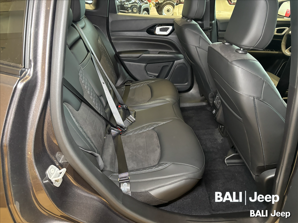 COMPASS 2.0 HURRICANE 4 TURBO GASOLINA BLACKHAWK AT916