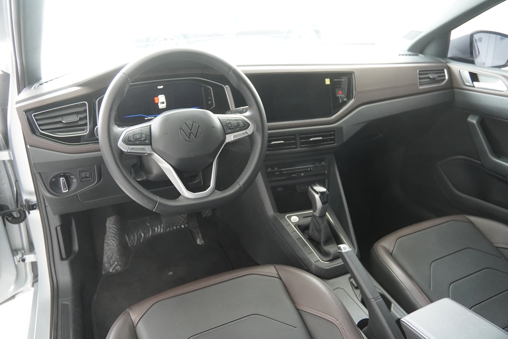 VIRTUS 1.0 200 TSI HIGHLINE AUTOMÁTICO6
