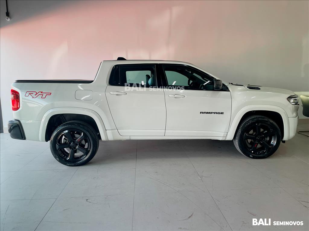 RAMPAGE 2.0 HURRICANE 4 TURBO GASOLINA R/T 4X4 AUTOMÁTICO3