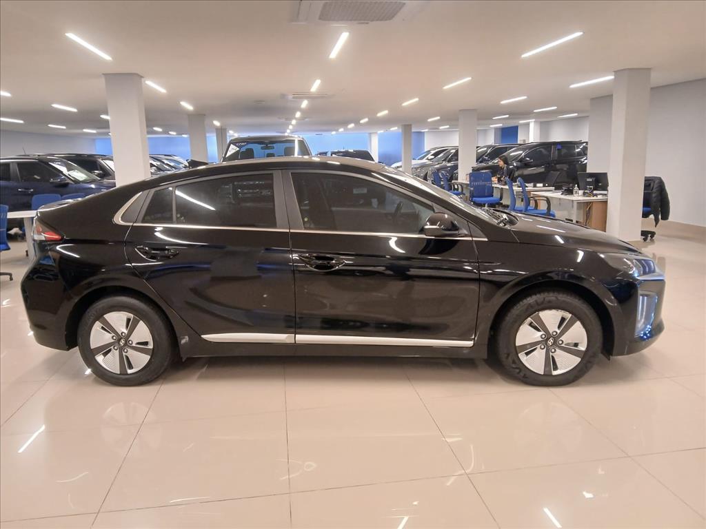 Hyundai-IONIQ-1.6 GDI HEV DCT